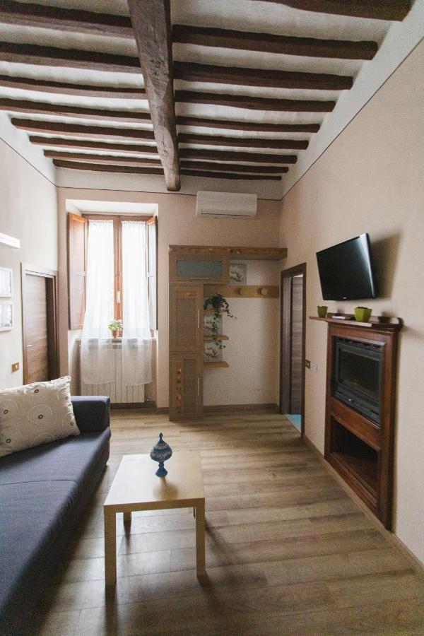 Ad Un Passo Dal Duomo Apartment ออร์เวียโต ภายนอก รูปภาพ