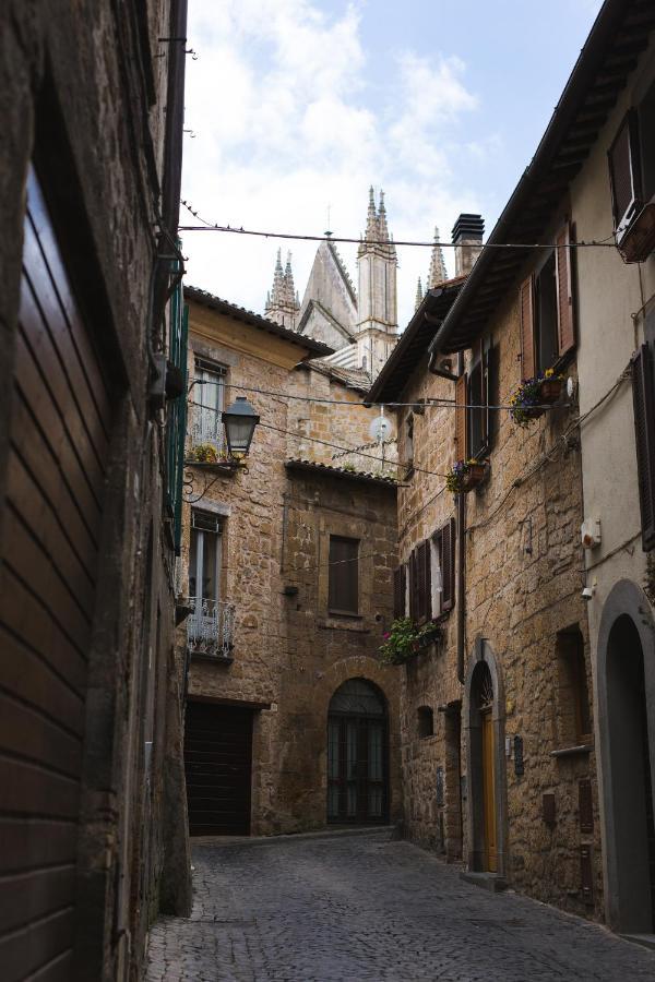 Ad Un Passo Dal Duomo Apartment ออร์เวียโต ภายนอก รูปภาพ